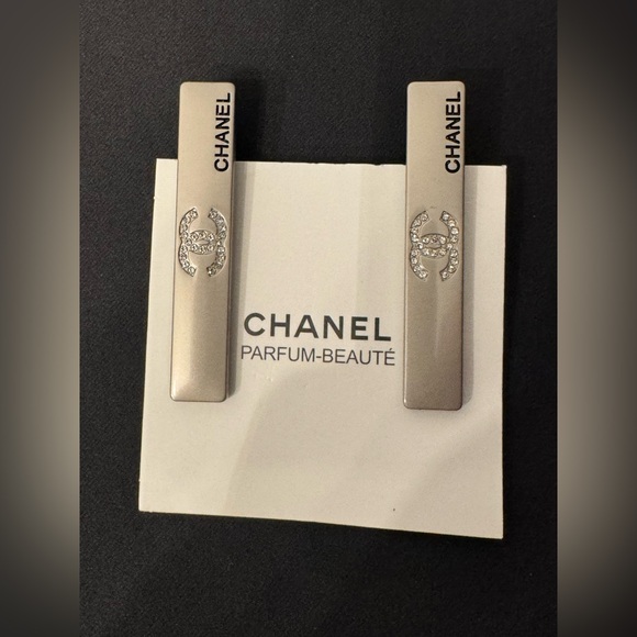 CHANEL hair clips matte silver GWP main image 9